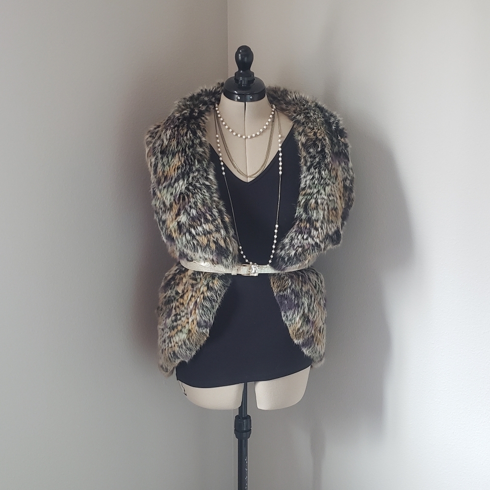 Genuine Rabbit Fur Vest - Picture 4 of 11
